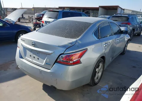 2014 Nissan Altima 2.5 из США, поврежденный, VIN 1N4AL3AP2EC161468